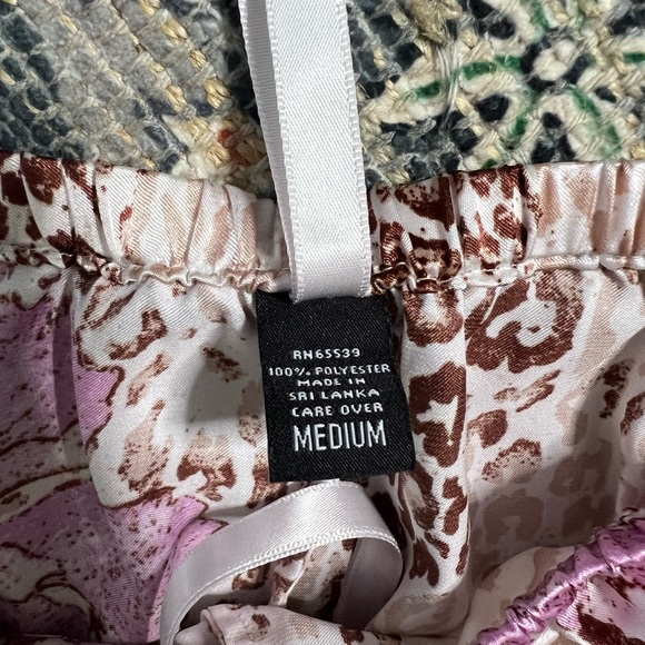 Leopard cheetah floral elastic waistband pajama bottoms - Picture 2 of 3